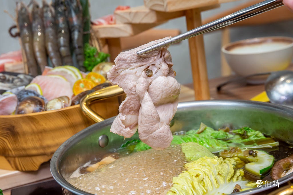 売鍋-中壢慈惠店(自助吧吃到飽,15款湯底,SOGO火鍋推薦) @愛伯特