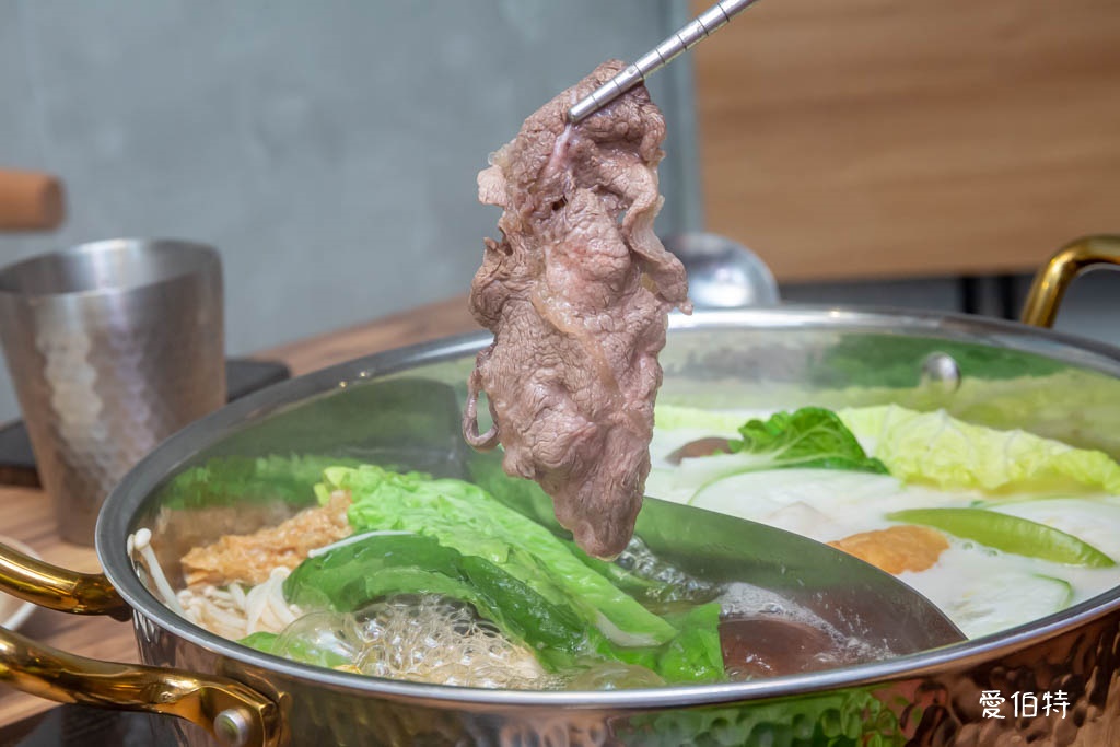 売鍋-中壢慈惠店(自助吧吃到飽,15款湯底,SOGO火鍋推薦) @愛伯特