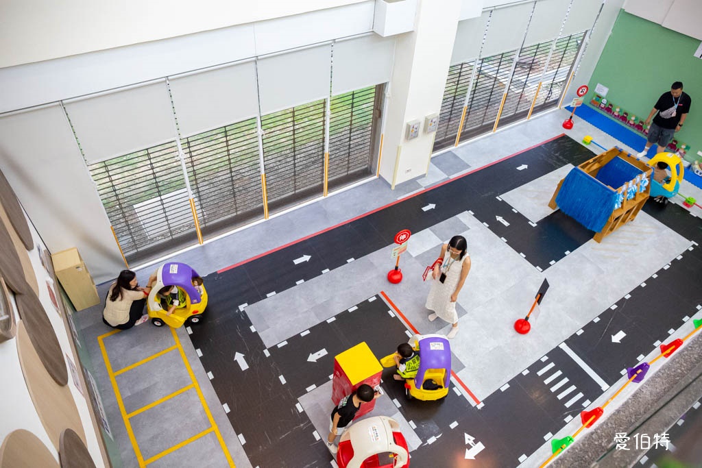 中壢內壢親子館｜桃園免費室內親子景點（星河親子公園/常樂公園旁） @愛伯特