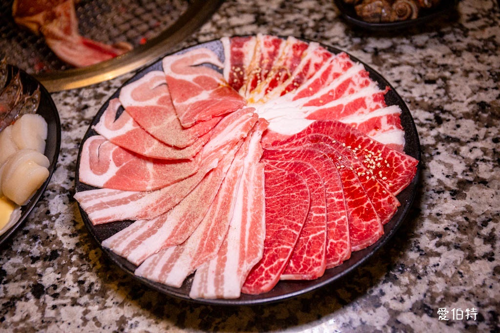 Oh!Yaki精緻燒肉吃到飽-中壢店|千元有找,牛排豬排魷魚隨你吃 @愛伯特