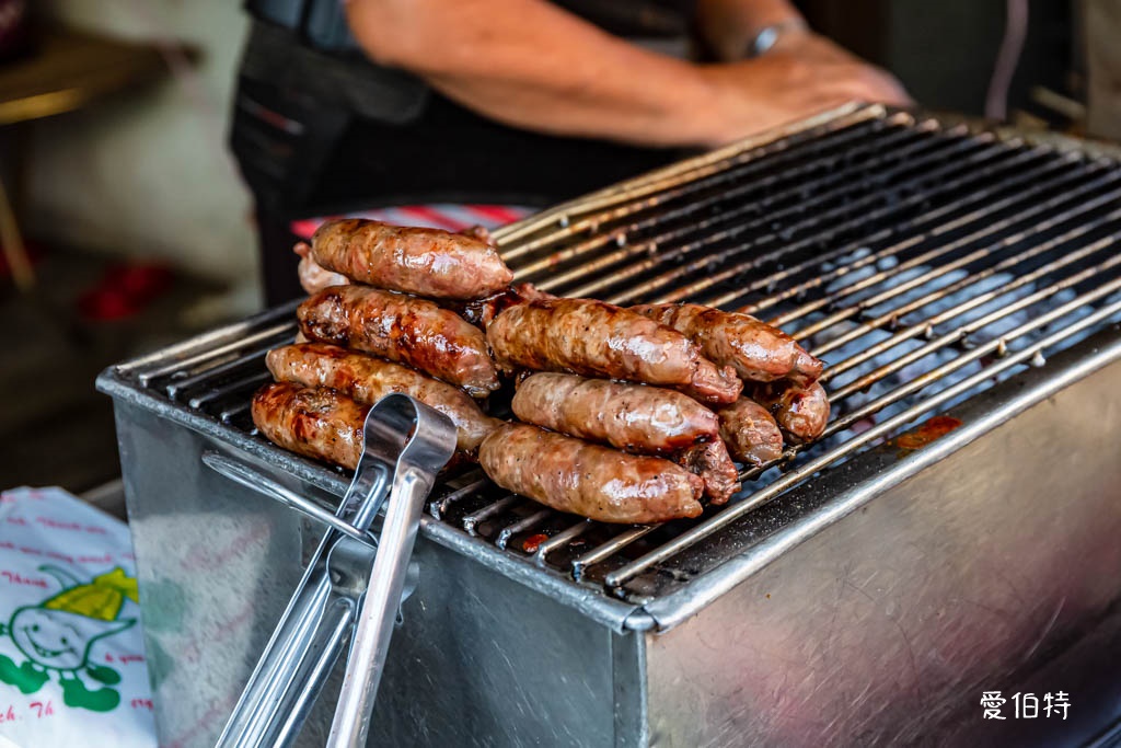 下鄉古早味烤香腸烤玉米|嘉義六腳美食(在地70年便宜又好吃) @愛伯特