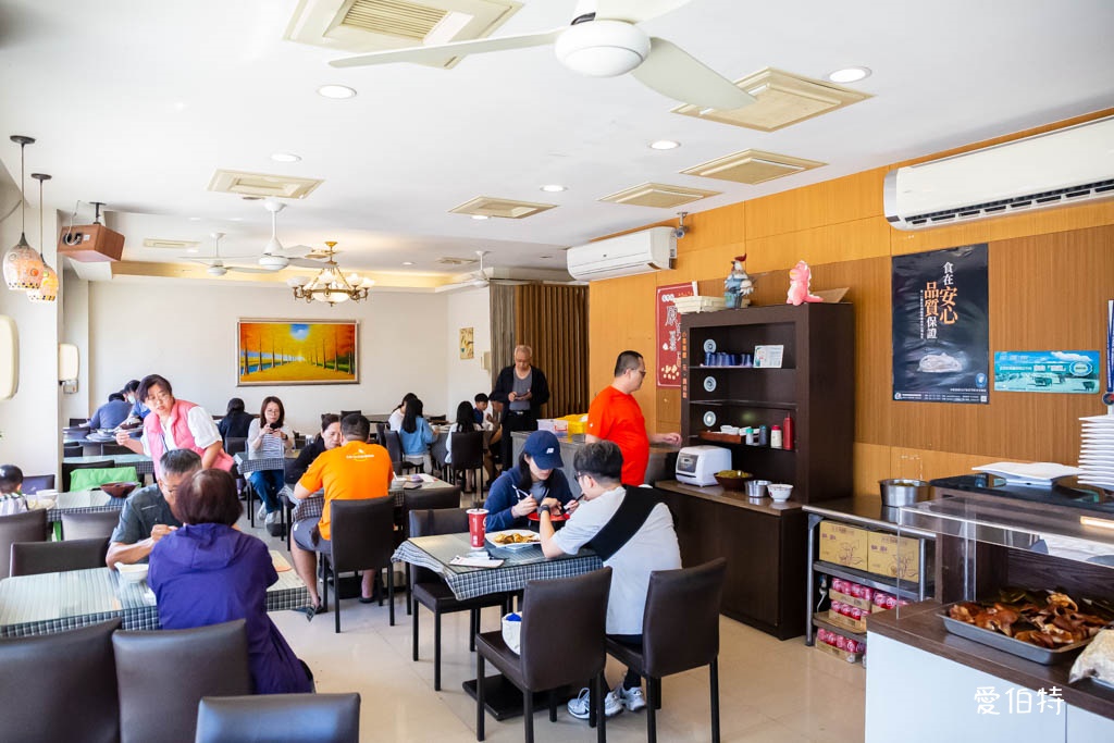 中壢內壢元生牛肉麵館(豆花免費吃到飽,停車方便!) @愛伯特