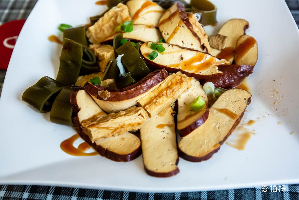 中壢內壢元生牛肉麵館(豆花免費吃到飽,停車方便!) @愛伯特