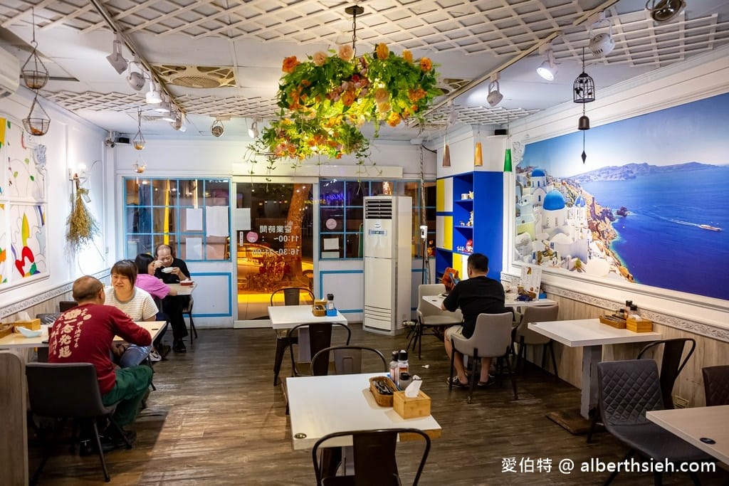 龜山美吉克原塊牛排｜鹹粥，玉米濃湯吃到飽超讚