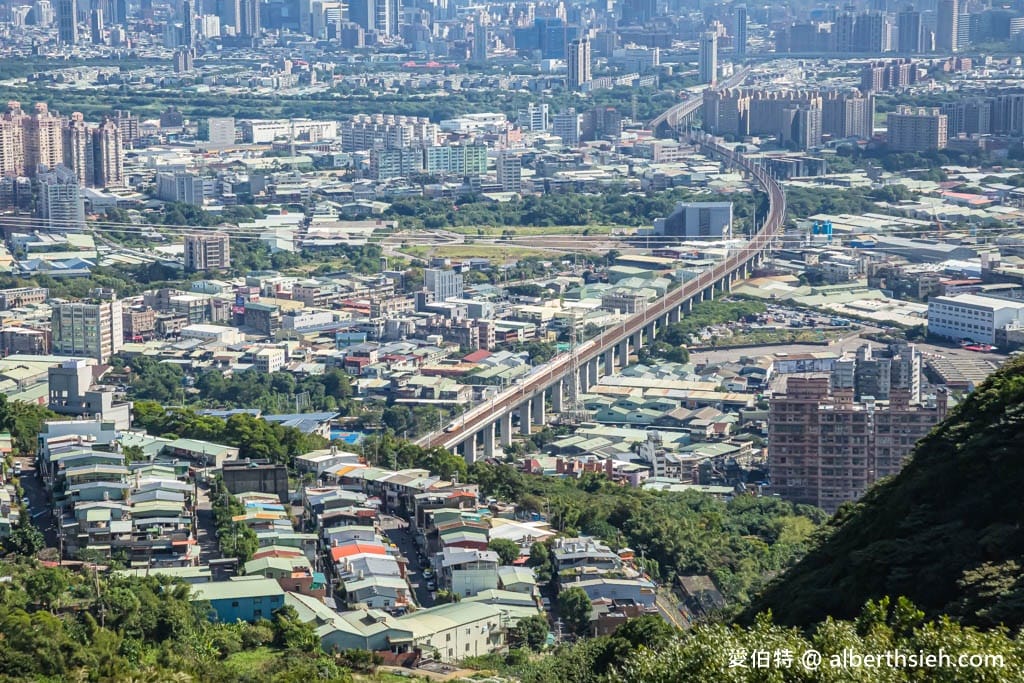 三角埔頂山(北部防災降雨雷達(樹林區))|整座山頭雪白芒草任你拍 - 第9張圖 三角埔頂山(北部防災降雨雷達(樹林區))|整座山頭雪白芒草任你拍