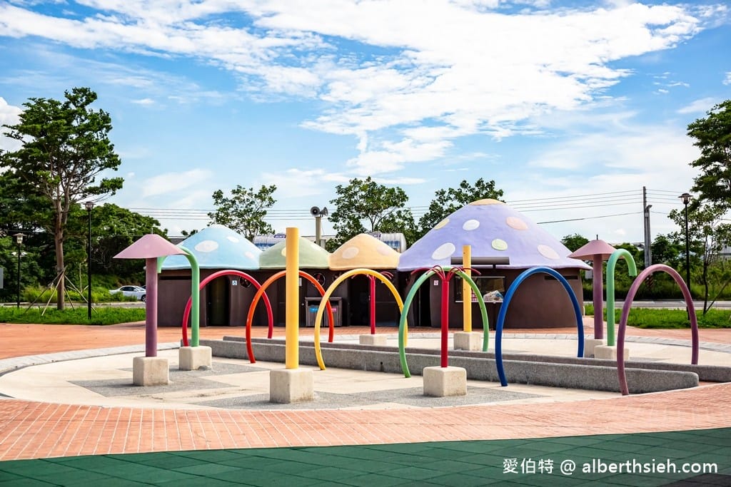 苗栗竹南獅山親子公園｜七彩火炎山溜滑梯，沙坑，玩水區