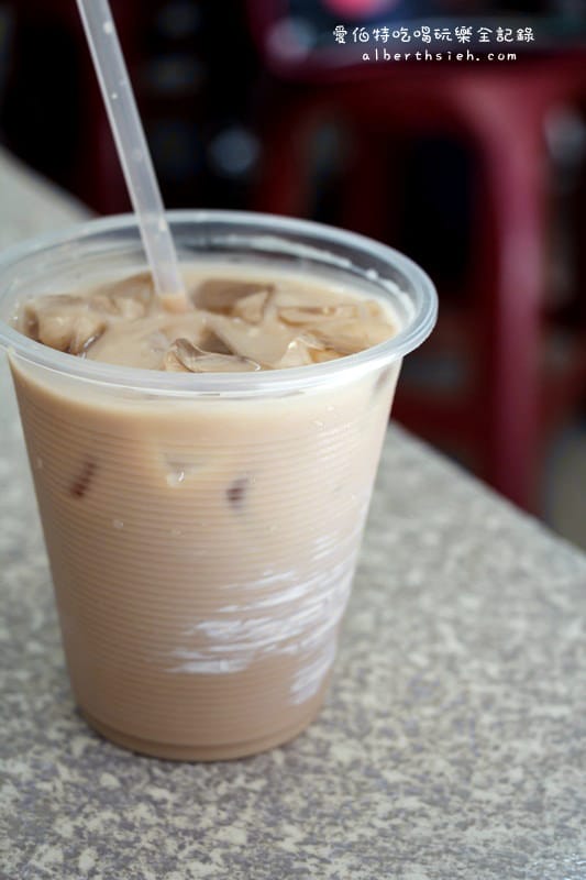 龜山羅媽媽早餐｜在地人狂推，份量超足的炒麵炒米粉