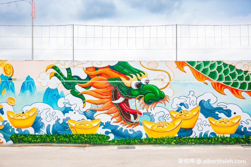 桃園蘆竹海福宮（全台最Q版的土地公3D互動彩繪牆，求招財金雞母）