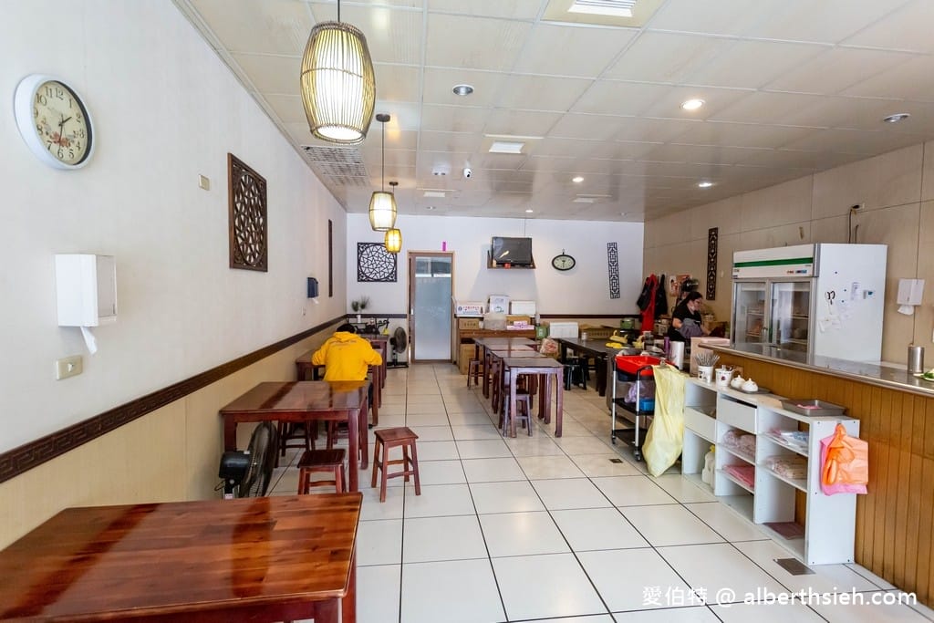 A店排骨餐｜桃園龜山美食，林口長庚旁便當店，雞腿排骨都好吃