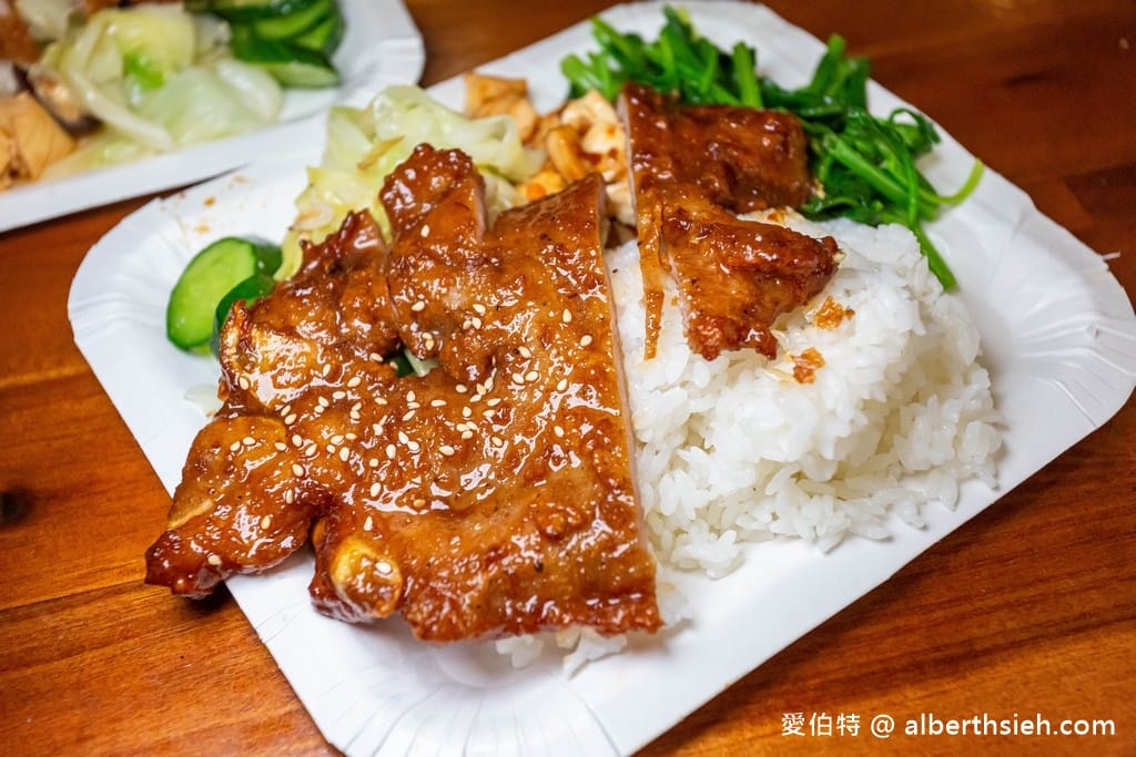 A店排骨餐｜桃園龜山美食，林口長庚旁便當店，雞腿排骨都好吃