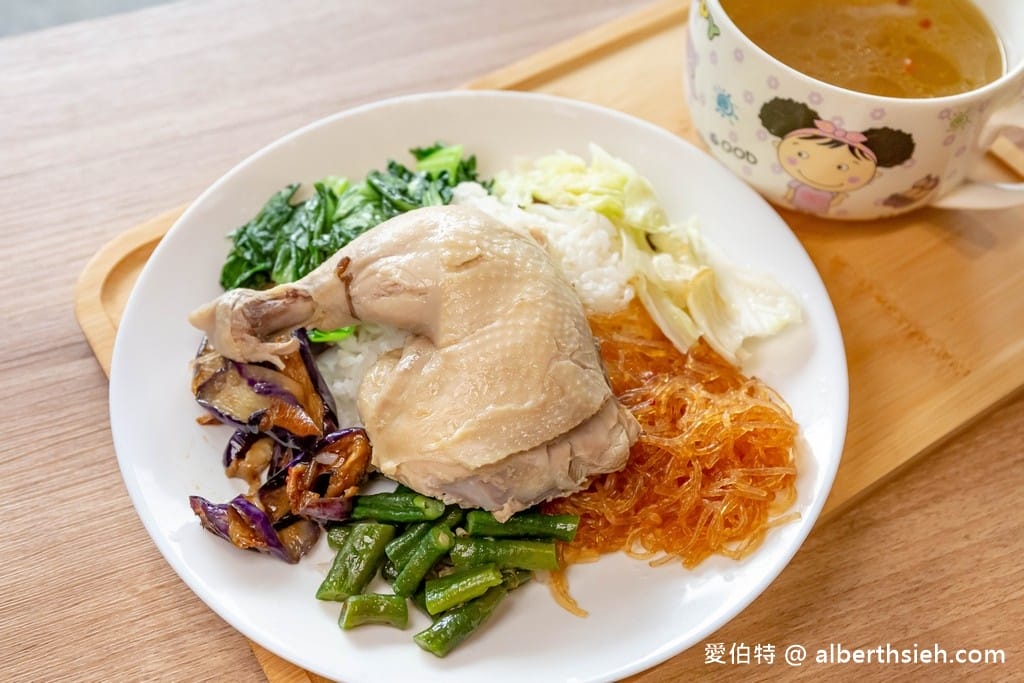 A店排骨餐｜桃園龜山美食，林口長庚旁便當店，雞腿排骨都好吃