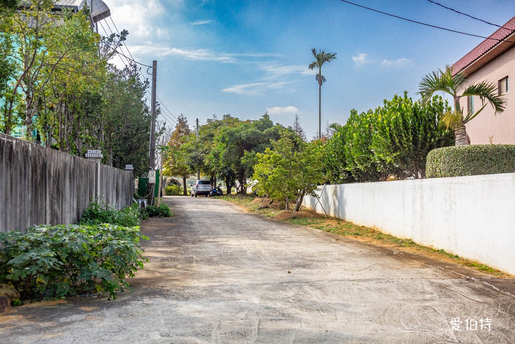 桃園採草莓親子一日遊|草本誠食草莓X落雨松秘境,順遊漁港藻礁 @愛伯特
