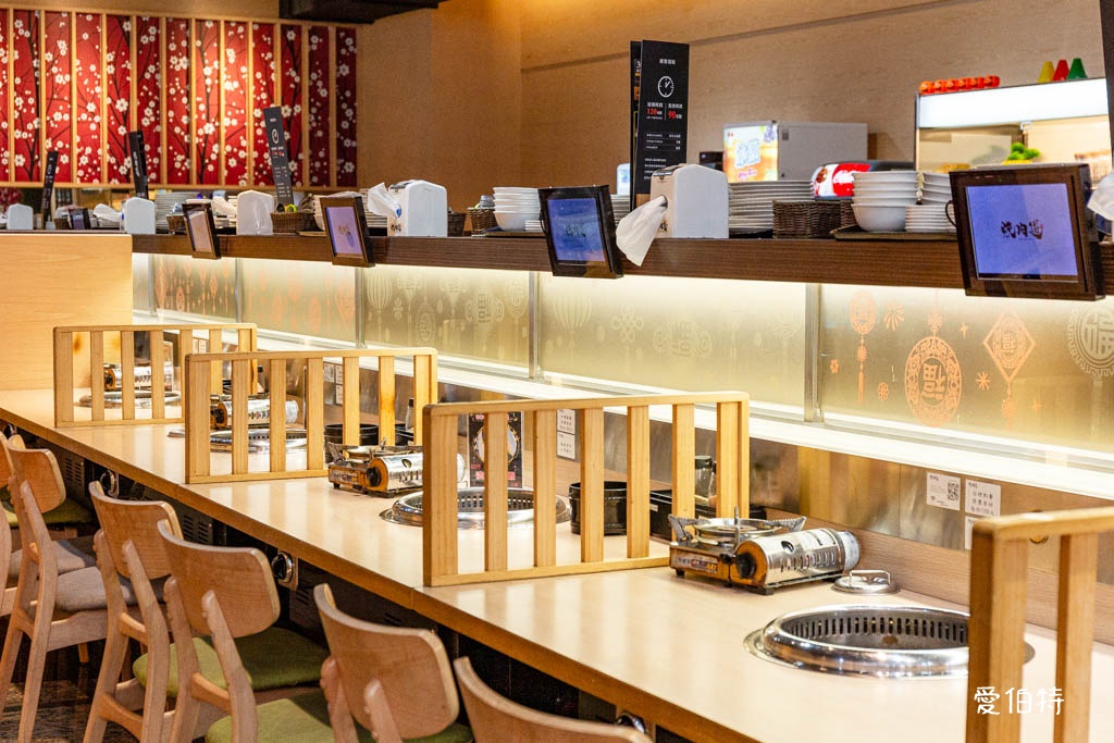 蘆竹燒肉道燒烤火鍋吃到飽|689元起,全台第一家軌道送餐 @愛伯特