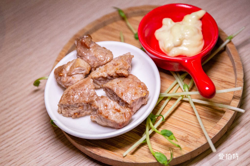 蘆竹燒肉道燒烤火鍋吃到飽|689元起,全台第一家軌道送餐 @愛伯特