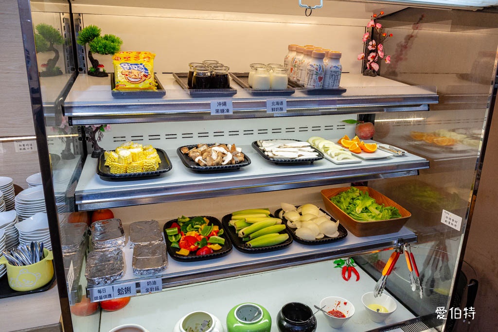 蘆竹燒肉道燒烤火鍋吃到飽|689元起,全台第一家軌道送餐 @愛伯特