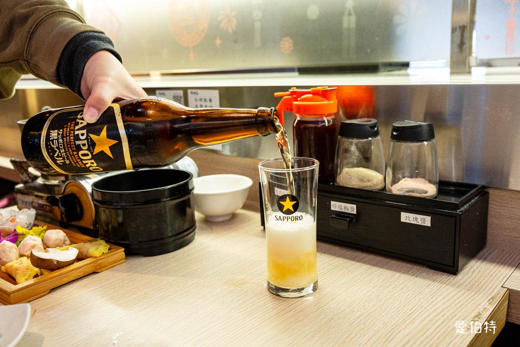 蘆竹燒肉道燒烤火鍋吃到飽|689元起,全台第一家軌道送餐 @愛伯特