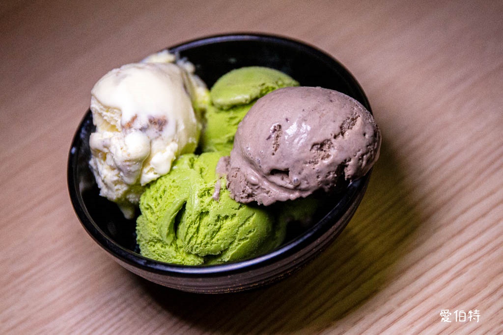 蘆竹燒肉道燒烤火鍋吃到飽|689元起,全台第一家軌道送餐 @愛伯特