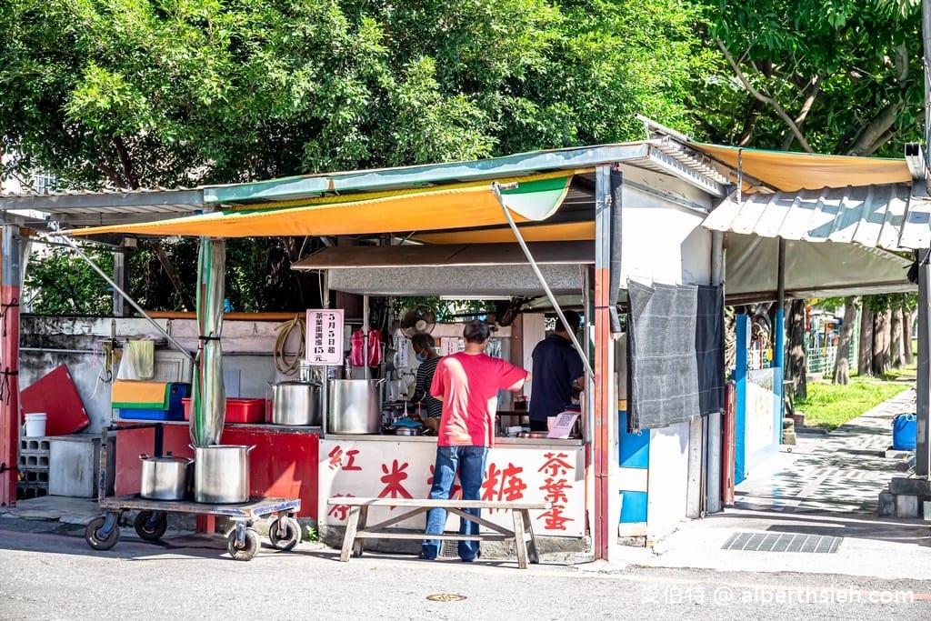 花蓮帝君廟前米粉羹｜在地人的早餐，直接跟老闆說一套就對啦