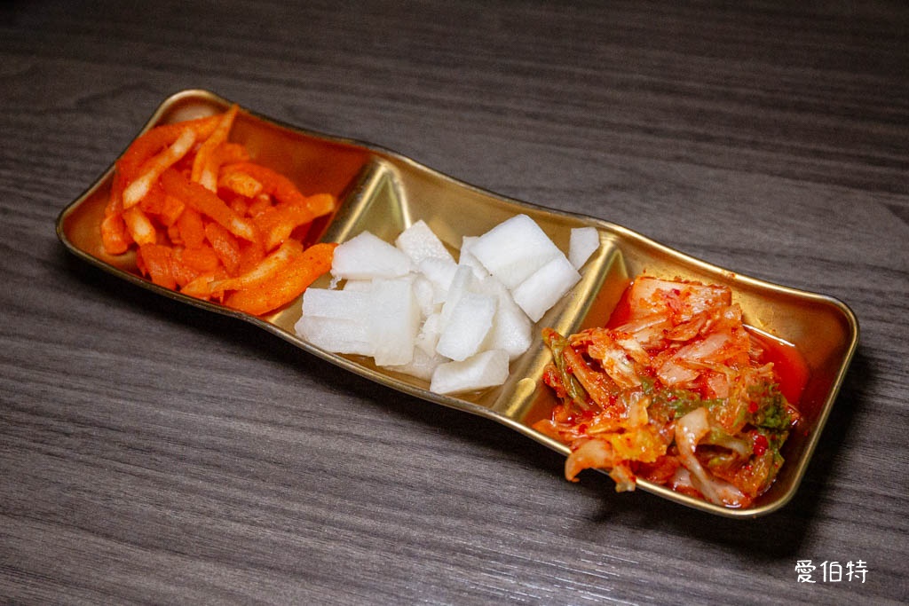 東大門韓國特色料理｜師大夜市附近正宗釜山風味，韓式小菜吃到飽 @愛伯特