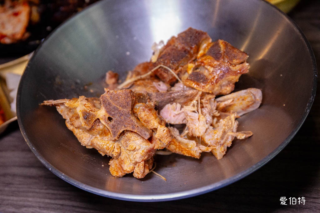 東大門韓國特色料理|師大夜市附近正宗釜山風味,韓式小菜吃到飽 @愛伯特