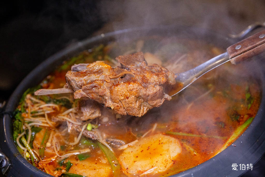 東大門韓國特色料理|師大夜市附近正宗釜山風味,韓式小菜吃到飽 @愛伯特