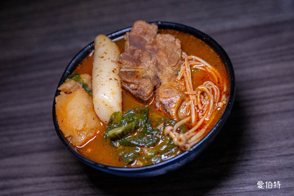 東大門韓國特色料理|師大夜市附近正宗釜山風味,韓式小菜吃到飽 @愛伯特