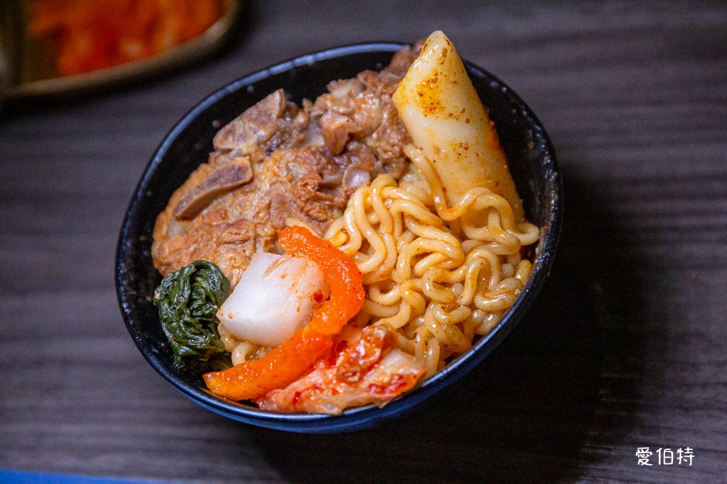 東大門韓國特色料理|師大夜市附近正宗釜山風味,韓式小菜吃到飽 @愛伯特