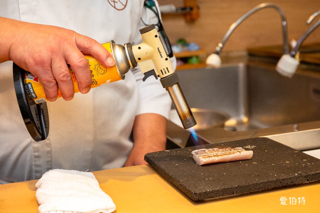 桃園本壽司無菜單料理|最鮮19道料理飽到天靈蓋,生魚片鮮甜爆表 @愛伯特