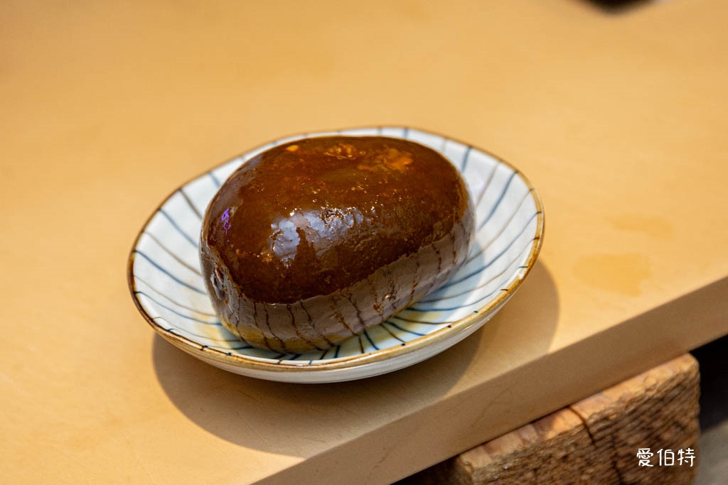 桃園本壽司無菜單料理｜最鮮19道料理飽到天靈蓋，生魚片鮮甜爆表 @愛伯特