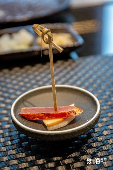 明水然·樂無菜單鐵板燒台北西門町店|2023.2024.2025連續三年《網路溫度計》『此生必嚐十大高CP值無菜單鐵板燒!』冠軍 @愛伯特