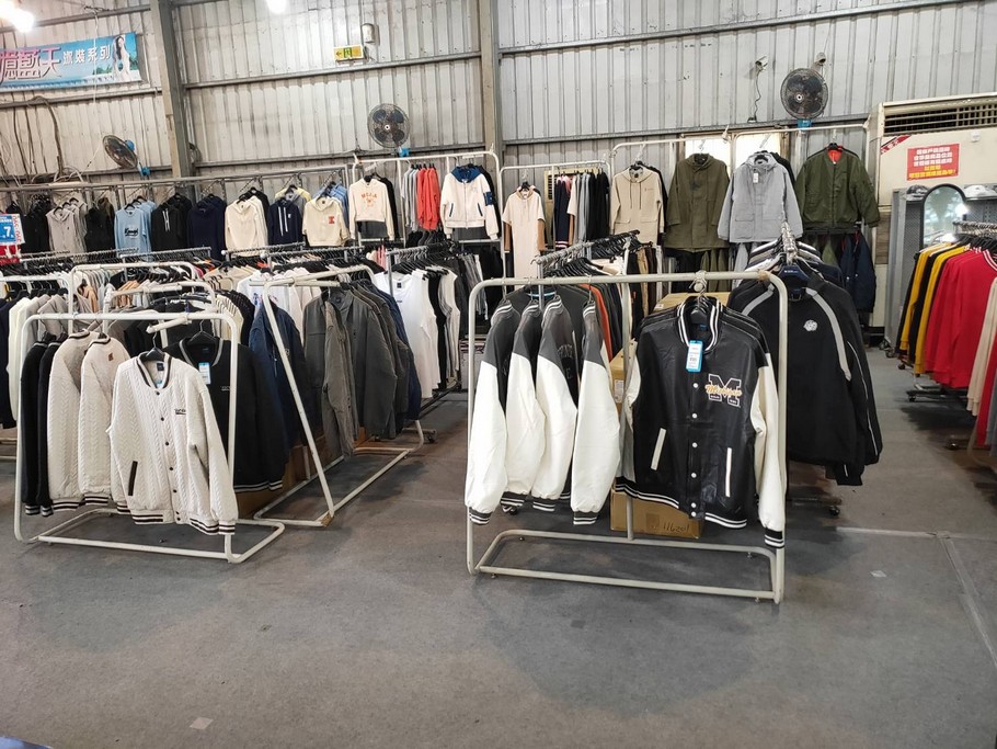 桃園中正北路特賣會（KANGOL/EVERLAST/五大運動品牌全面五折起） @愛伯特