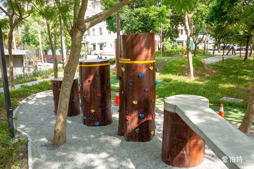 桃園親子景點｜南崁溪第一河濱公園，跳跳雲彈跳床、森林挑戰區
