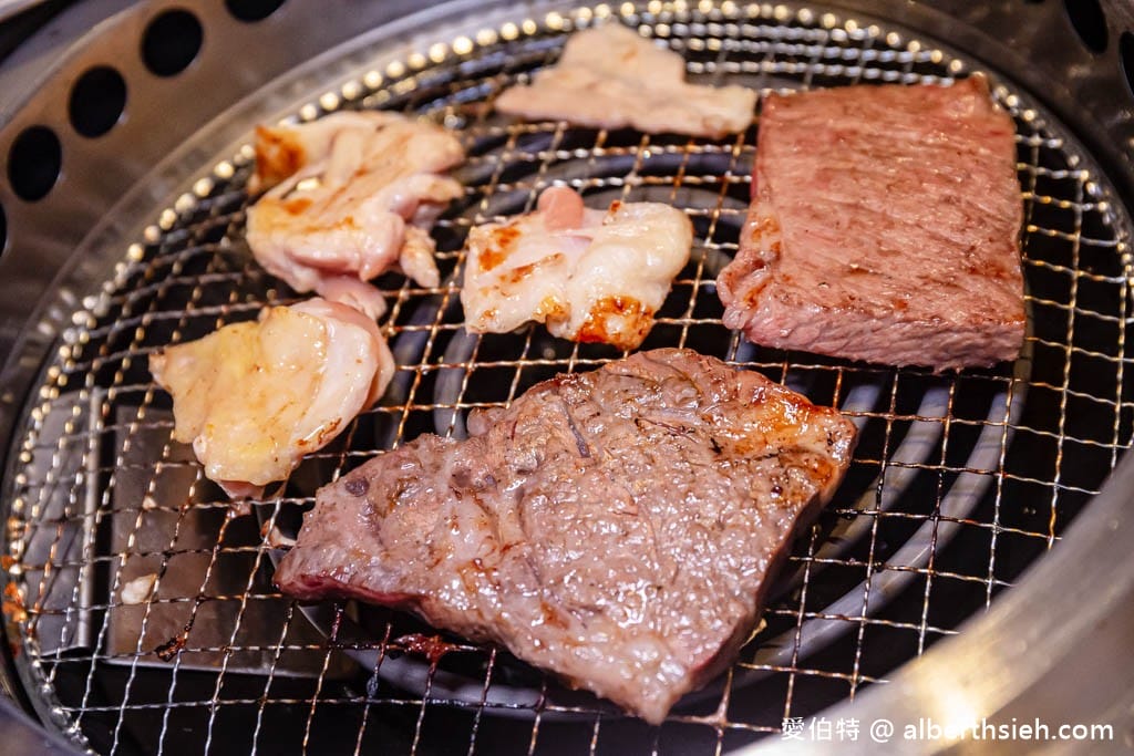 燒肉LIKE｜桃園新光影城美食（日本超夯一個人也可以吃的燒肉）
