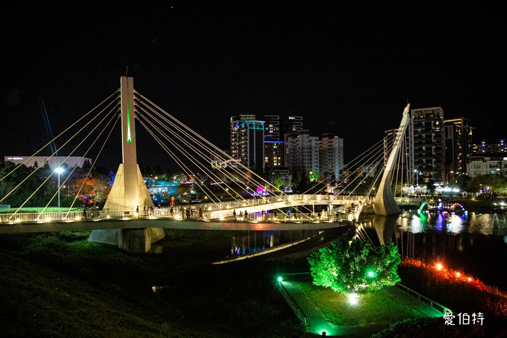 2025台灣燈會在桃園｜小提燈哪領？巨大卡比獸，皮卡丘 @愛伯特