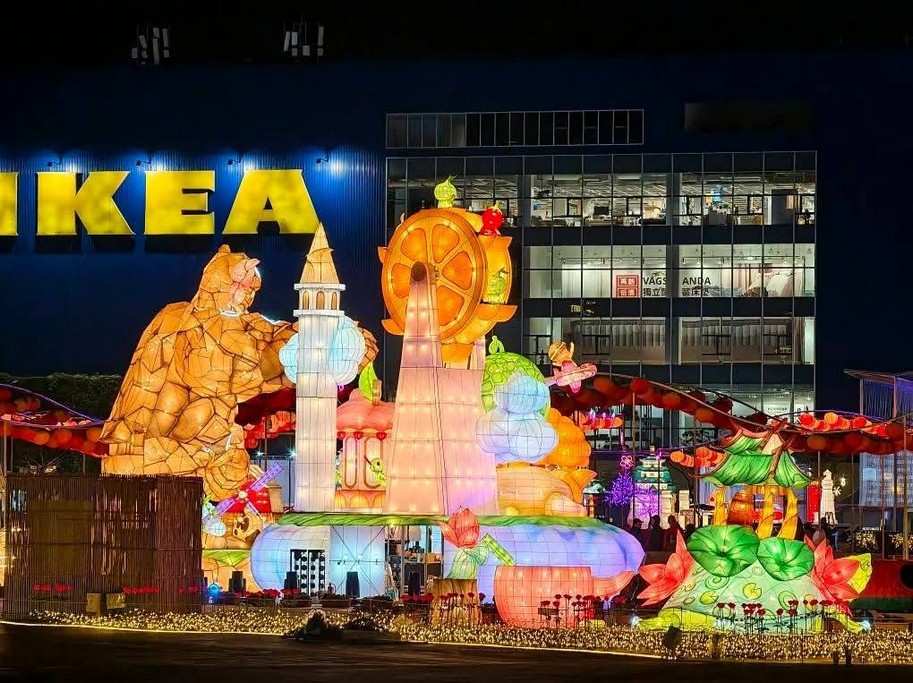 2025台灣燈會在桃園｜小提燈哪領？巨大卡比獸，皮卡丘 @愛伯特