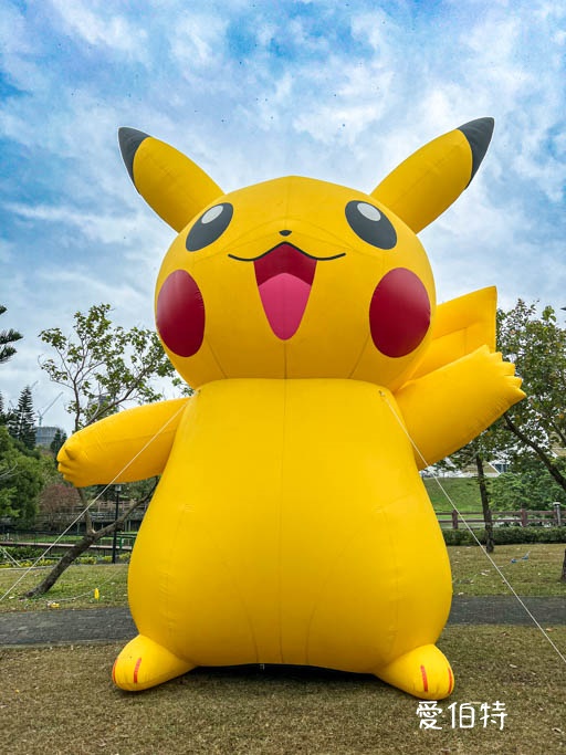 2025台灣燈會在桃園｜小提燈哪領？巨大卡比獸，皮卡丘 @愛伯特