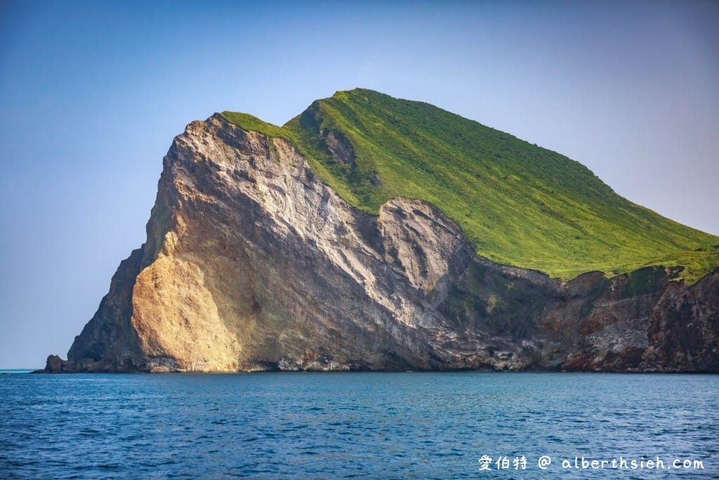 宜蘭龜山島優惠票｜烏石港賞鯨繞島牛奶湖三個願望一次滿足