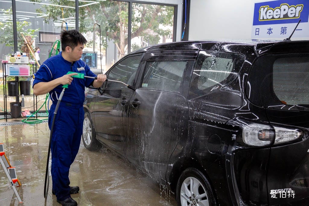 桃園汽車鍍膜推薦｜KeePer PRO SHOP桃園正光店，價格透明，服務細心