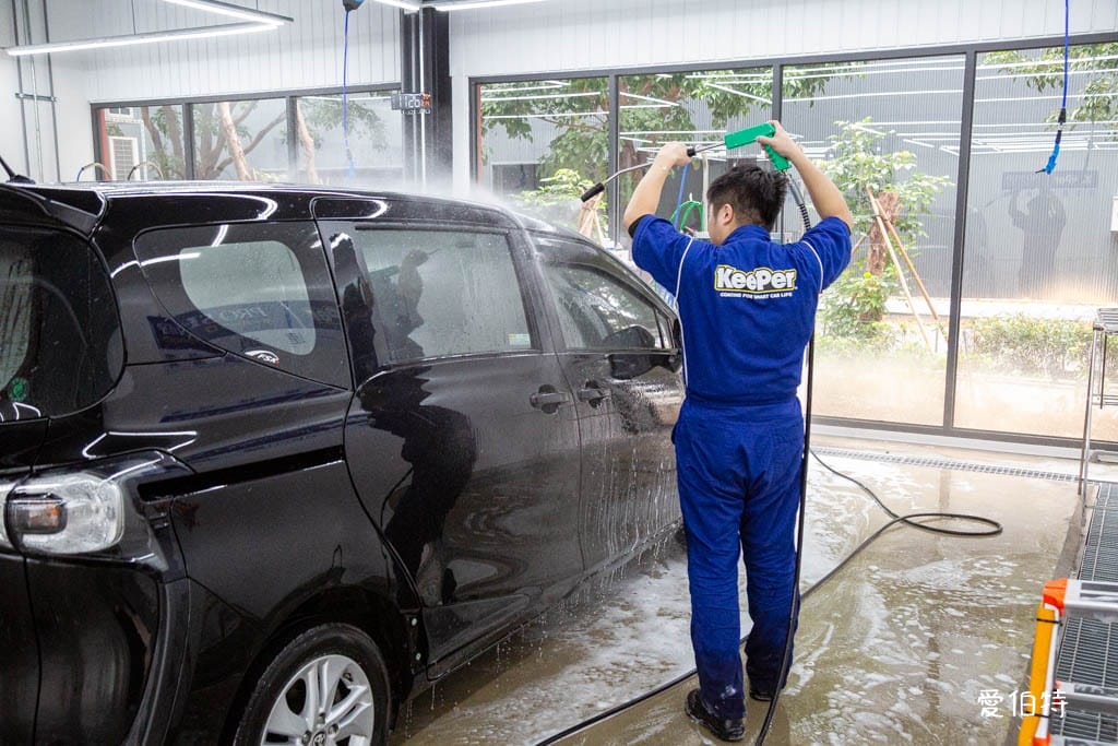 桃園汽車鍍膜推薦｜KeePer PRO SHOP桃園正光店，價格透明，服務細心
