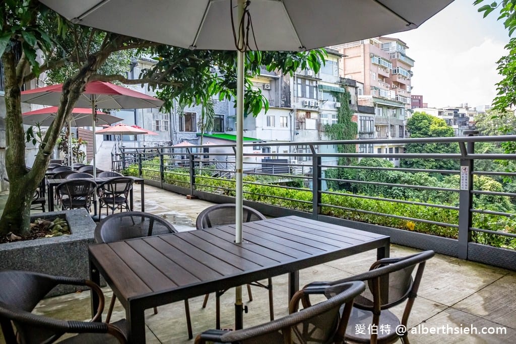 桃園大溪老街美食｜隱花園景觀咖啡餐廳，270度秘境田園美景