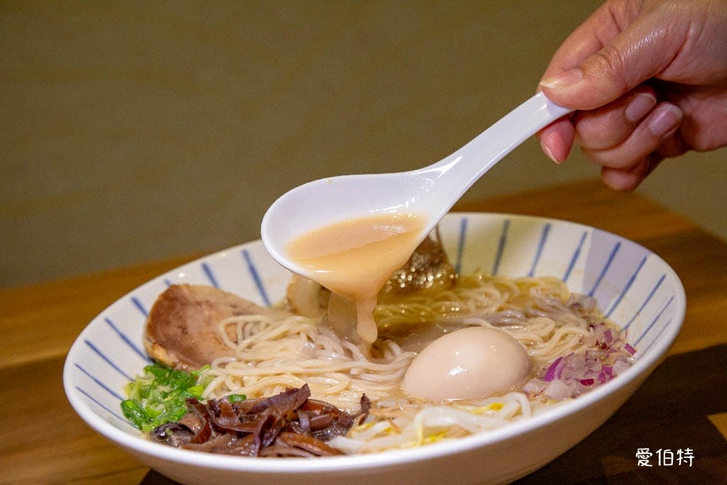桃園中壢清之作雞白湯拉麵｜湯頭清爽，還能免費加麵