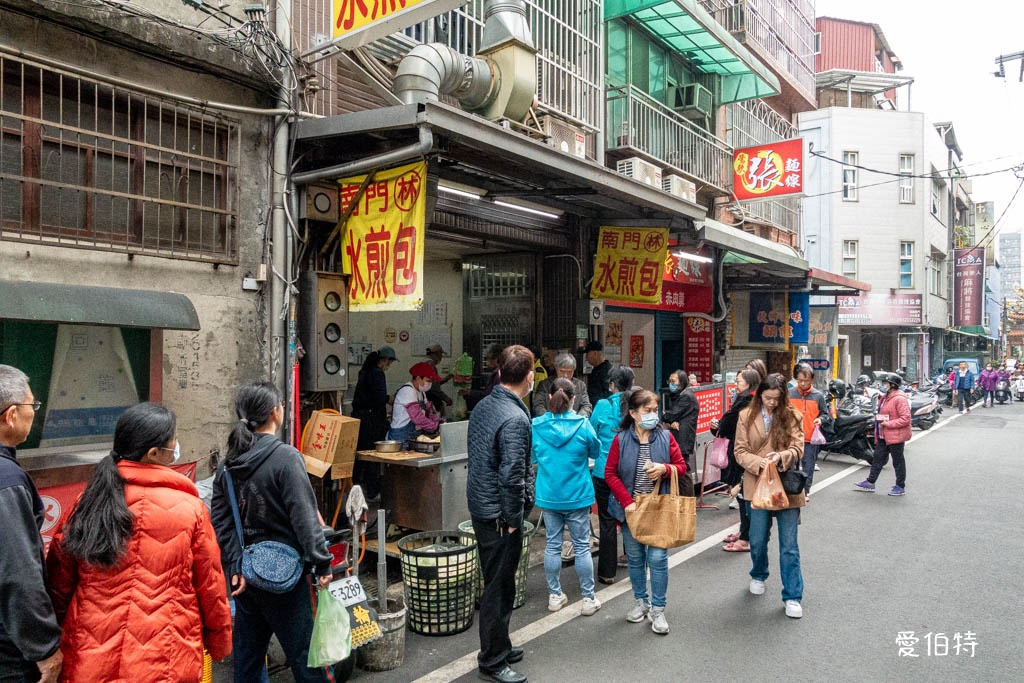 阿婆飯糰｜桃園南門市場早餐推薦，紫米飯團必點，油條超酥脆 @愛伯特