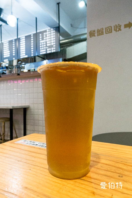 華亞園區龜山早餐推薦｜叉咪早午餐，炒麵加辣，福源花生厚片必點 @愛伯特