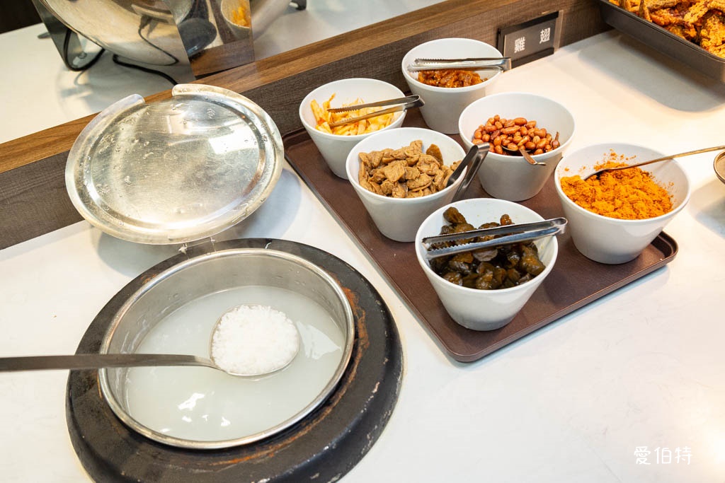 饗厚牛排桃園店|百道自助吧吃到飽399不收服務費 @愛伯特