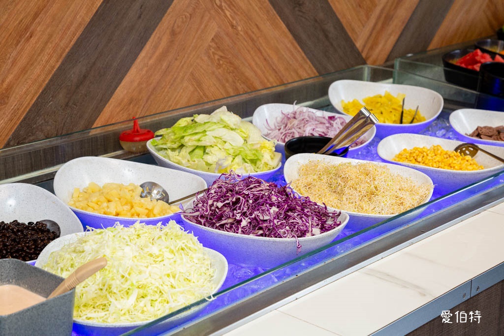 饗厚牛排桃園店|百道自助吧吃到飽399不收服務費 @愛伯特