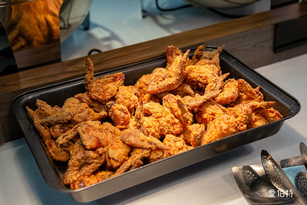 饗厚牛排桃園店｜百道自助吧吃到飽399不收服務費 @愛伯特