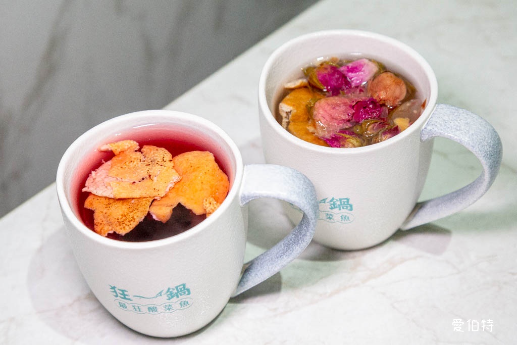 西門町美食｜狂一鍋酸菜魚-台北西門店，一口酸菜一口魚，酸辣得很自然，後韻回甘 @愛伯特