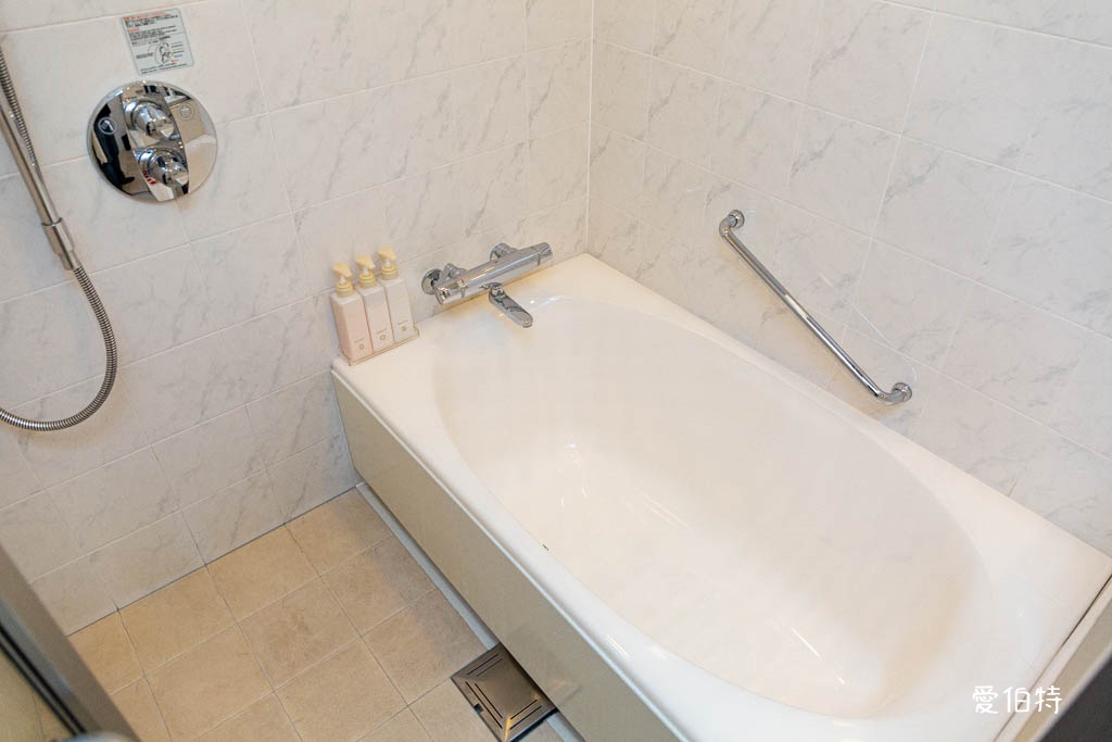 福岡住宿推薦｜福岡皇家花園飯店，博多站步行5分鐘行李寄放服務 @愛伯特