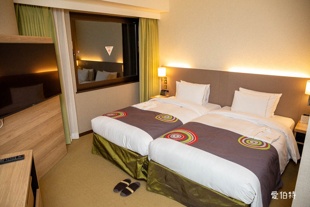 福岡住宿推薦｜福岡皇家花園飯店，博多站步行5分鐘行李寄放服務 @愛伯特