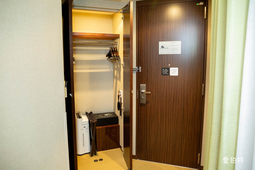 福岡住宿推薦｜福岡皇家花園飯店，博多站步行5分鐘行李寄放服務 @愛伯特